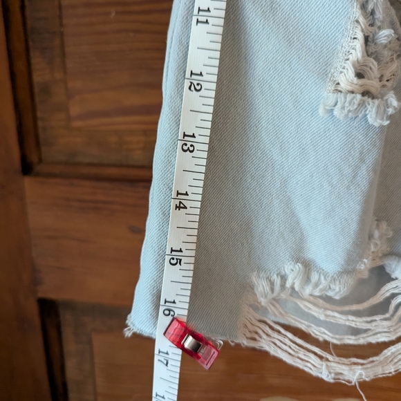 Rue21 Light Blue Distressed Denim Shorts SZ12 - Picture 10 of 10